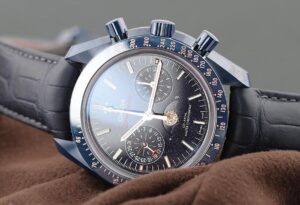 Recensione Omega Replica Speedmaster Blue Side of The Moon Aventurine